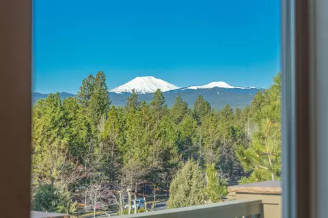 View/Area - 58 NW Skyliner Summit Loop, Bend, OR 97703 photo 1 of 8