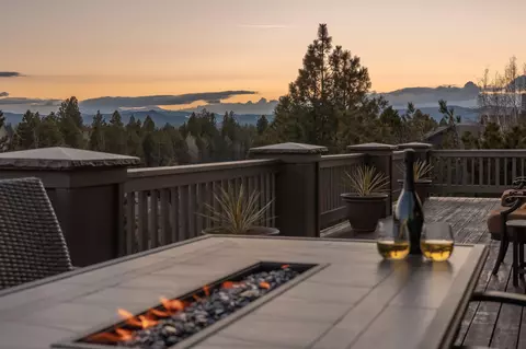 Exterior - 58 NW Skyliner Summit Loop, Bend, OR 97703 photo 12 of 23