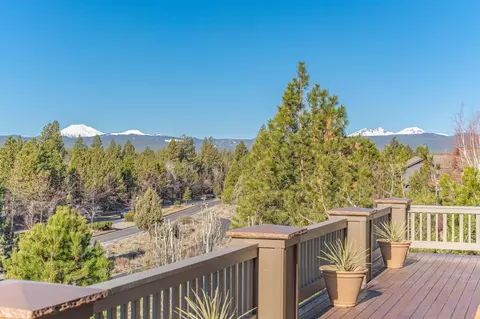 View/Area - 58 NW Skyliner Summit Loop, Bend, OR 97703 photo 2 of 8