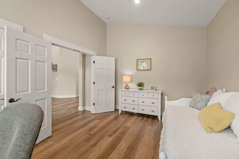 Bedroom - 58 NW Skyliner Summit Loop, Bend, OR 97703 photo 1 of 6