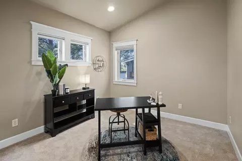 Dining - 2204 NW High Lakes Loop, Bend, OR 97703 photo 5 of 5