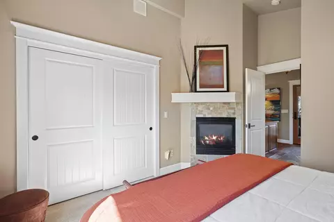 Bedroom - 2204 NW High Lakes Loop, Bend, OR 97703 photo 5 of 5