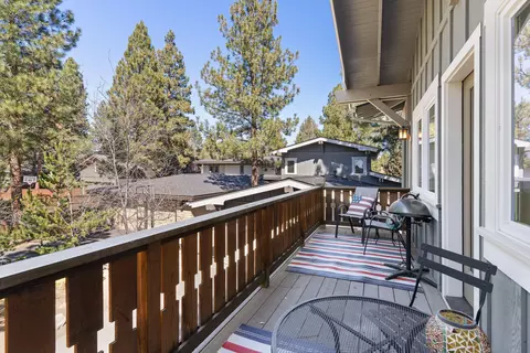 Exterior - 2204 NW High Lakes Loop, Bend, OR 97703 photo 10 of 10