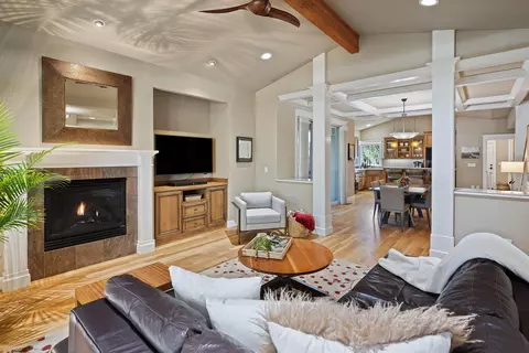 Living - 2204 NW High Lakes Loop, Bend, OR 97703 photo 3 of 11