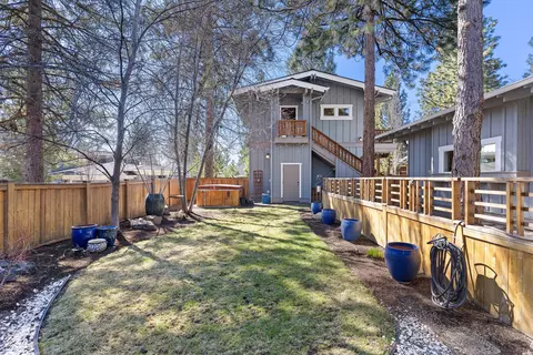 Exterior - 2204 NW High Lakes Loop, Bend, OR 97703 photo 6 of 10