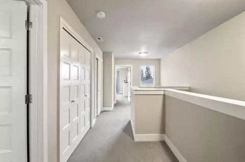 2367 NW Debron Ln, Bend, OR 97703 photo 16