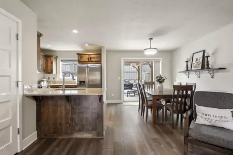 2367 NW Debron Ln, Bend, OR 97703 photo 9
