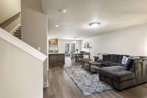 2367 NW Debron Ln, Bend, OR 97703 photo 4