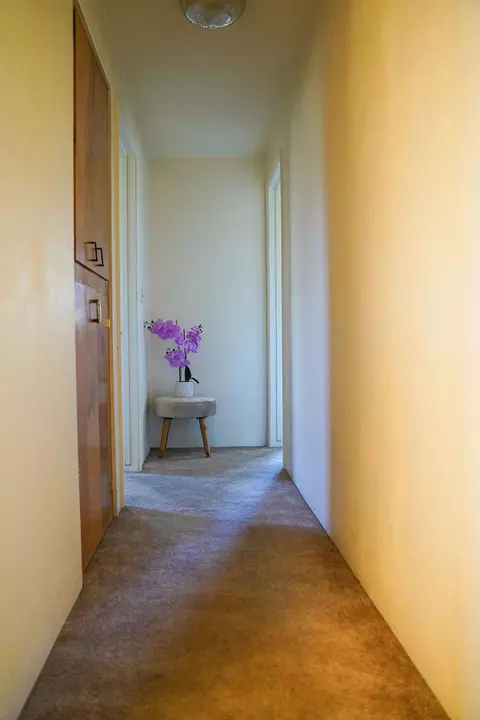 Entry Way - 920 S Fourth St, Central Point, OR 97502 photo 1 of 1