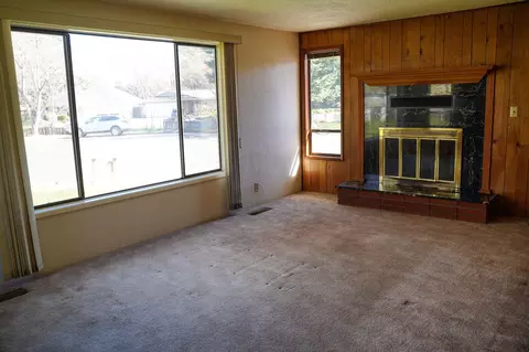 Other - 920 S Fourth St, Central Point, OR 97502 photo 1 of 3