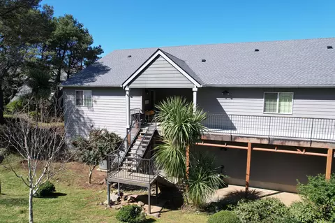 94083 Weber Way, Gold Beach, OR 97444