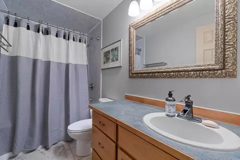 Bath - 62845 Deschutes, Bend, OR 97701 photo 2 of 3