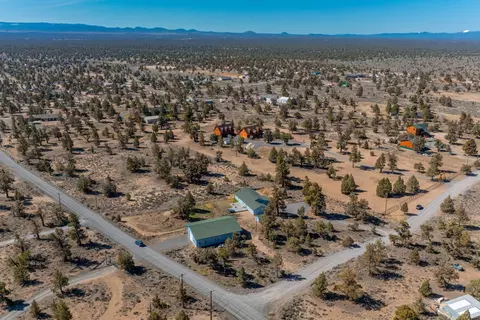 View/Area - 62845 Deschutes, Bend, OR 97701 photo 2 of 3