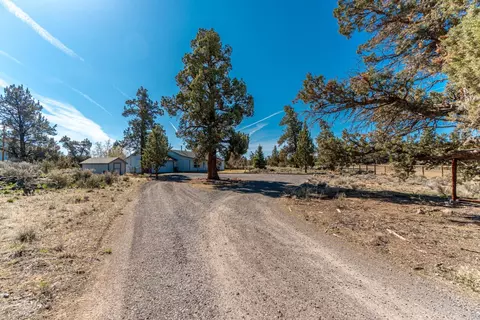 Exterior - 62845 Deschutes, Bend, OR 97701 photo 2 of 4