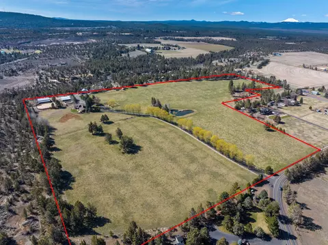 View/Area - 64440 Bailey Rd, Bend, OR 97703 photo 18 of 27