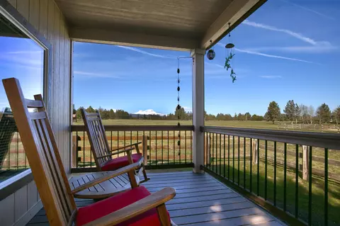 Exterior - 64440 Bailey Rd, Bend, OR 97703 photo 13 of 25