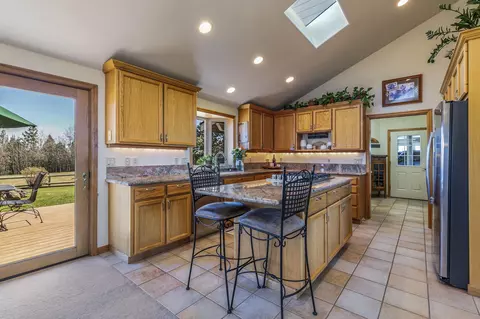 Kitchen - 64440 Bailey Rd, Bend, OR 97703 photo 3 of 3