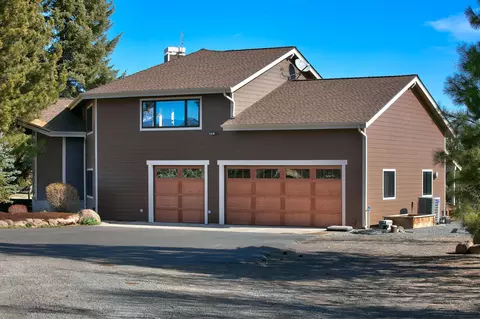 Exterior - 64440 Bailey Rd, Bend, OR 97703 photo 6 of 25
