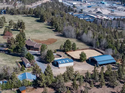View/Area - 64440 Bailey Rd, Bend, OR 97703 photo 11 of 27