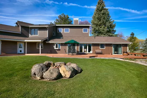 Exterior - 64440 Bailey Rd, Bend, OR 97703 photo 9 of 25