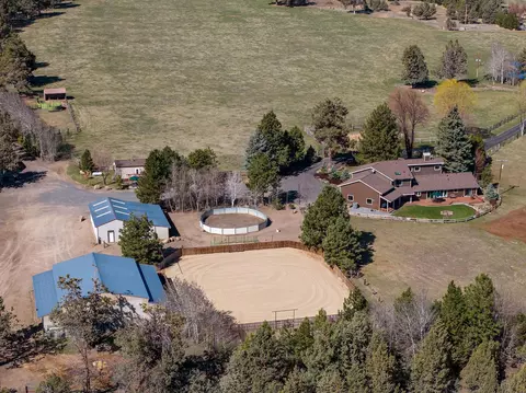 View/Area - 64440 Bailey Rd, Bend, OR 97703 photo 8 of 27