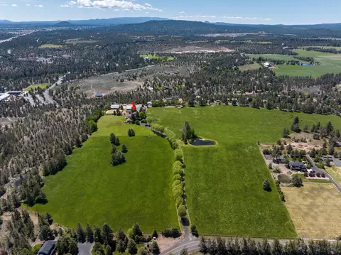 View/Area - 64440 Bailey Rd, Bend, OR 97703 photo 21 of 27