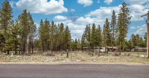 17342 Canvas Back Dr, Bend, OR 97707