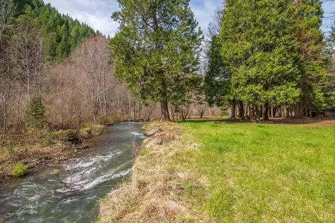 11950 S Fork Little Butte Creek Rd, Eagle Point, OR 97524
