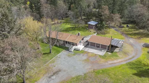 3529 Midway Ave, Grants Pass, OR 97527