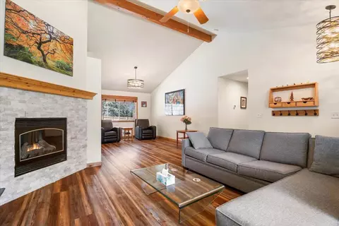 Living - 61213 Ridgewater Loop, Bend, OR 97702 photo 5 of 5