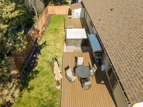 Exterior - 61213 Ridgewater Loop, Bend, OR 97702 photo 4 of 19