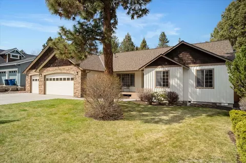 61213 Ridgewater Loop, Bend, OR 97702