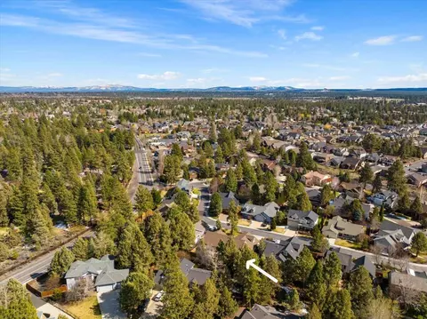 View/Area - 61213 Ridgewater Loop, Bend, OR 97702 photo 4 of 4