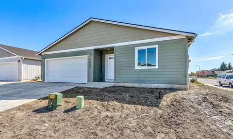 7900 Jacqueline Way, White City, OR 97503