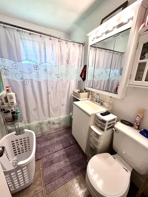 Bath - 403 S B St, Phoenix, OR 97535 photo 2 of 2