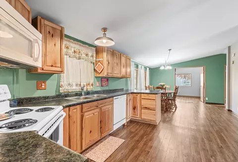 2245 Evan Way, Central Point, OR 97502 photo 11