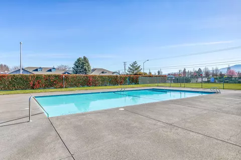 2245 Evan Way, Central Point, OR 97502 photo 39