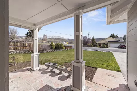 Exterior - 3002 Paramont St, Klamath Falls, OR 97603 photo 14 of 16