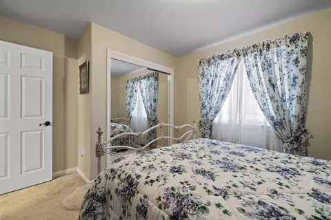 Bedroom - 3002 Paramont St, Klamath Falls, OR 97603 photo 2 of 5