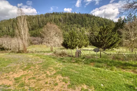 8564 Deer Creek Rd, Selma, OR 97538 photo 12