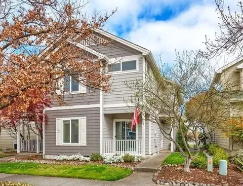 514 Griffin Oaks Dr, Central Point, OR 97502