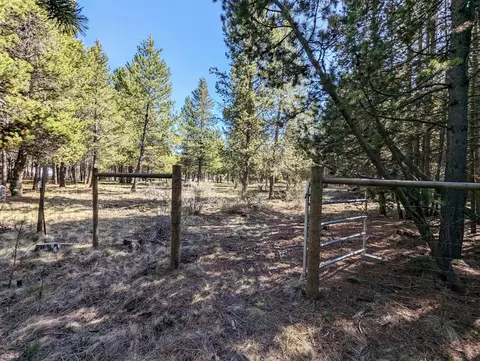 53747 Bridge Dr, La Pine, OR 97739 photo 13
