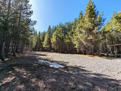 53747 Bridge Dr, La Pine, OR 97739 photo 5