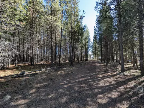 53747 Bridge Dr, La Pine, OR 97739 photo 14
