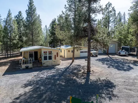 52604 Rainbow Dr, La Pine, OR 97739