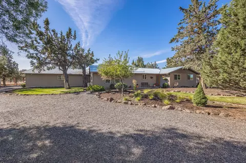 23051 Maverick Ln, Bend, OR 97701