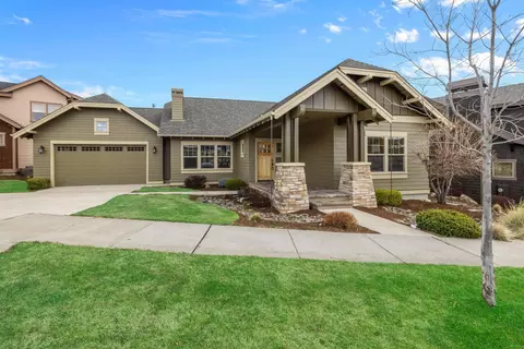 2619 NW Awbrey Point Cir, Bend, OR 97703