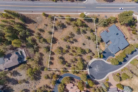 1701 NW Welcome Ct, Bend, OR 97703