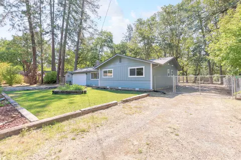 214 Millie St, Cave Junction, OR 97523
