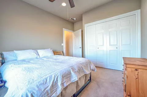 Bedroom - 23977 Rickard Rd, Bend, OR 97702 photo 4 of 7
